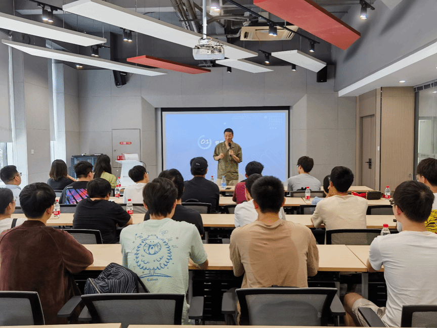 探秘前沿科技，賦能AI未來——我院本科生赴北京大學重慶大數據研究院開展實習實訓